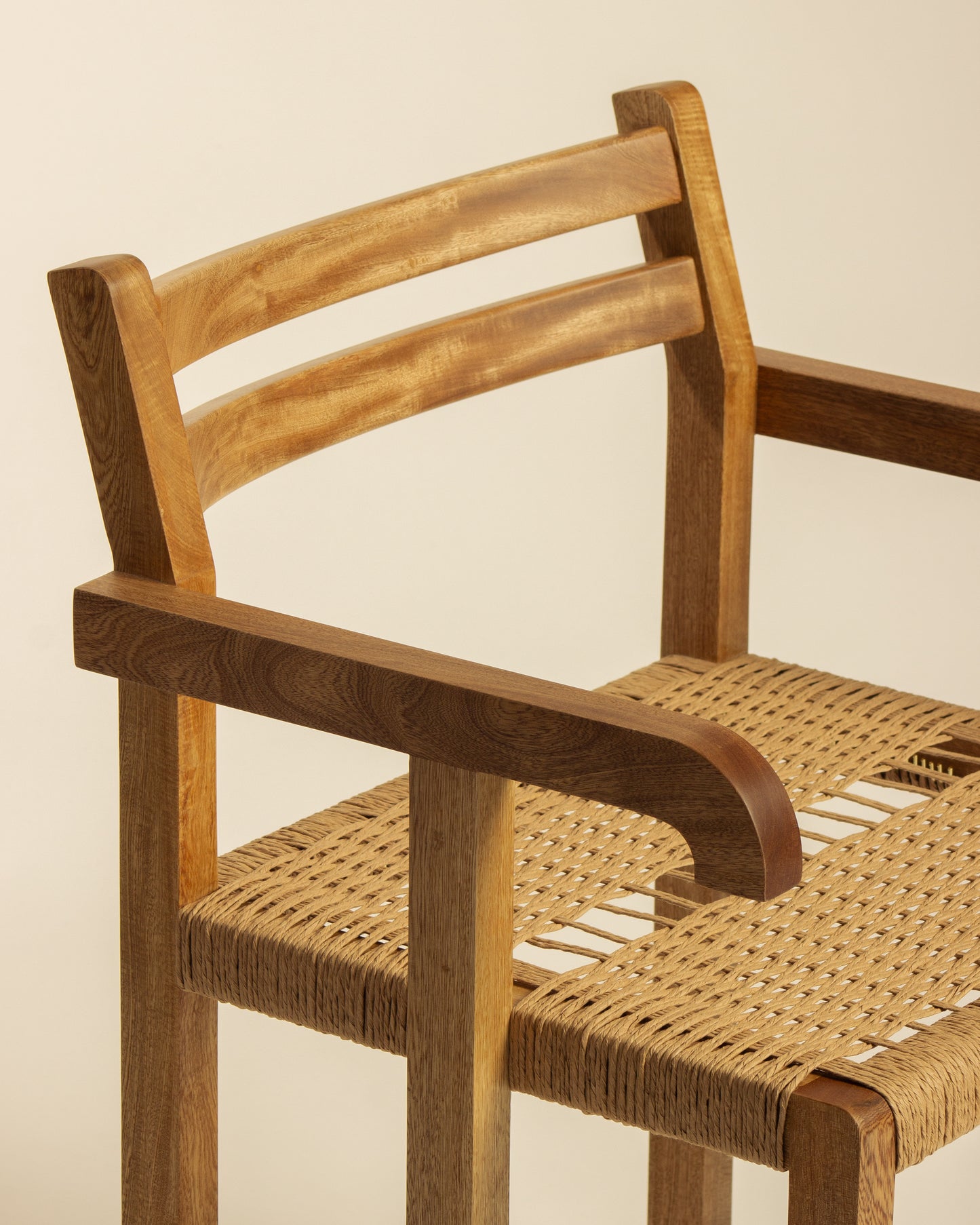 Silla de Comedor con Descansabrazos Mariana